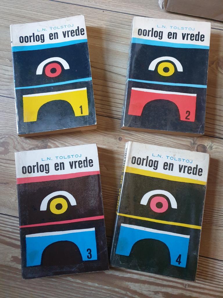 Oorlog en Vrede - L.N. Tolstoj - 4-delige set (1961), Ophalen of Verzenden, Gelezen