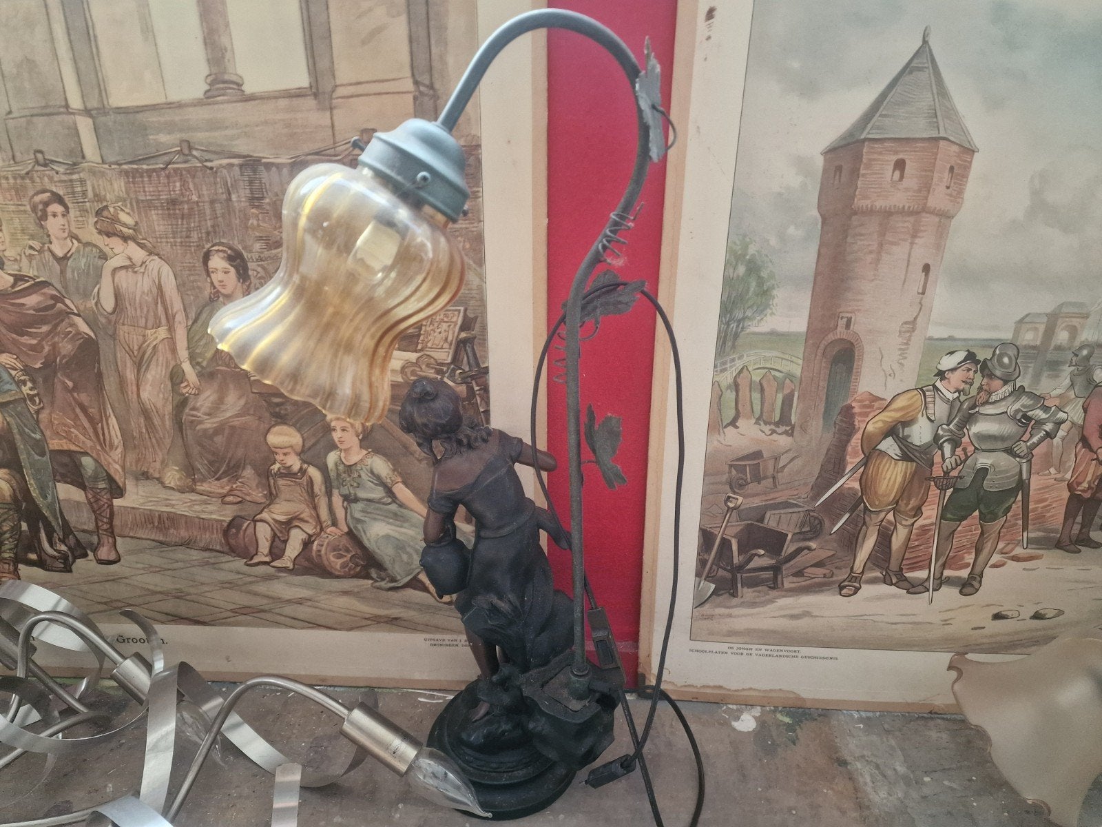 Lamp: Vrouw Art Nouveau stijl 'brons' onder straatlantaarn, Ophalen of Verzenden