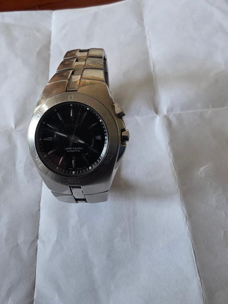 Gezocht band of schakels voor Seiko 5M62 0AL0, Ophalen of Verzenden, Zo goed als nieuw, Staal, Seiko