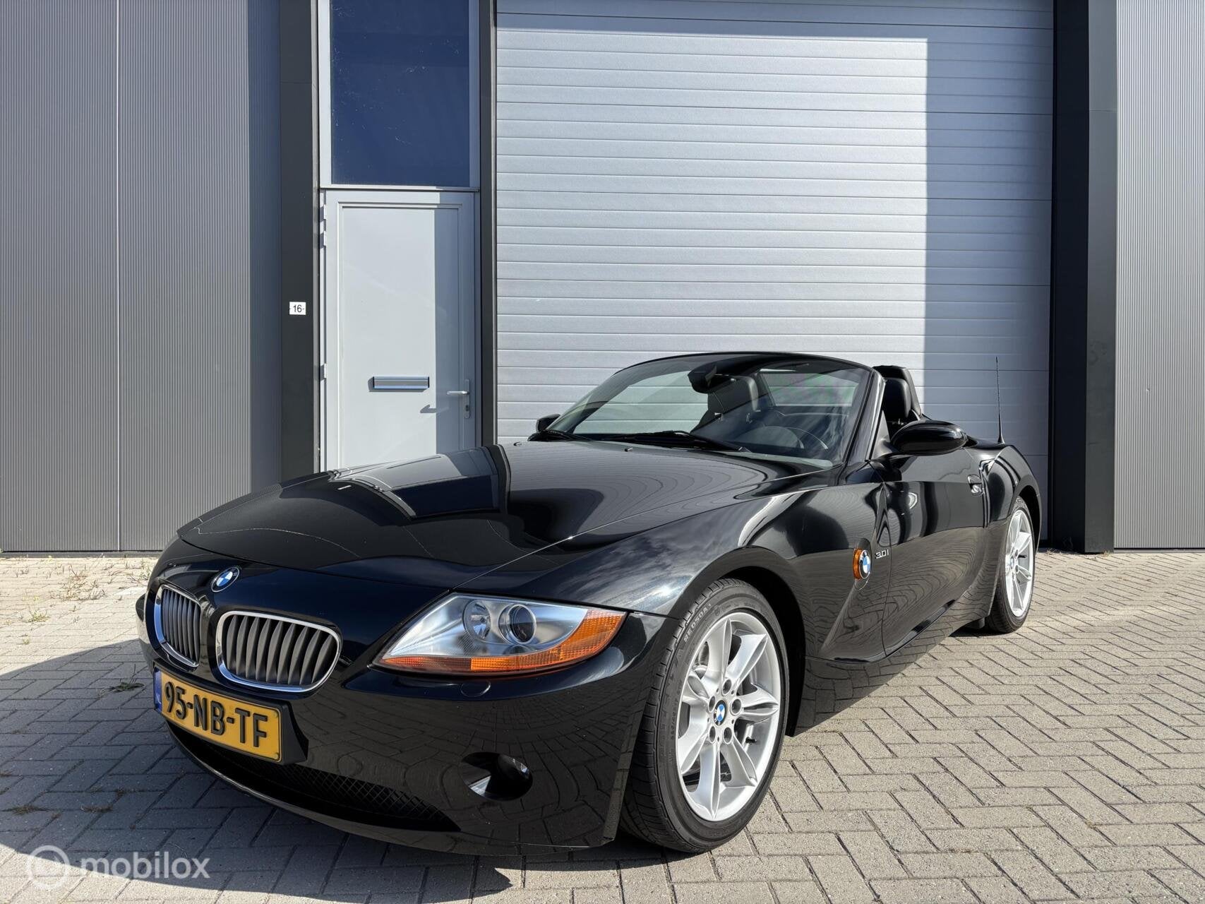 BMW Z4 Roadster 3.0i Origineel NL, Automaat, Achterwielaandrijving, Gebruikt, Zwart