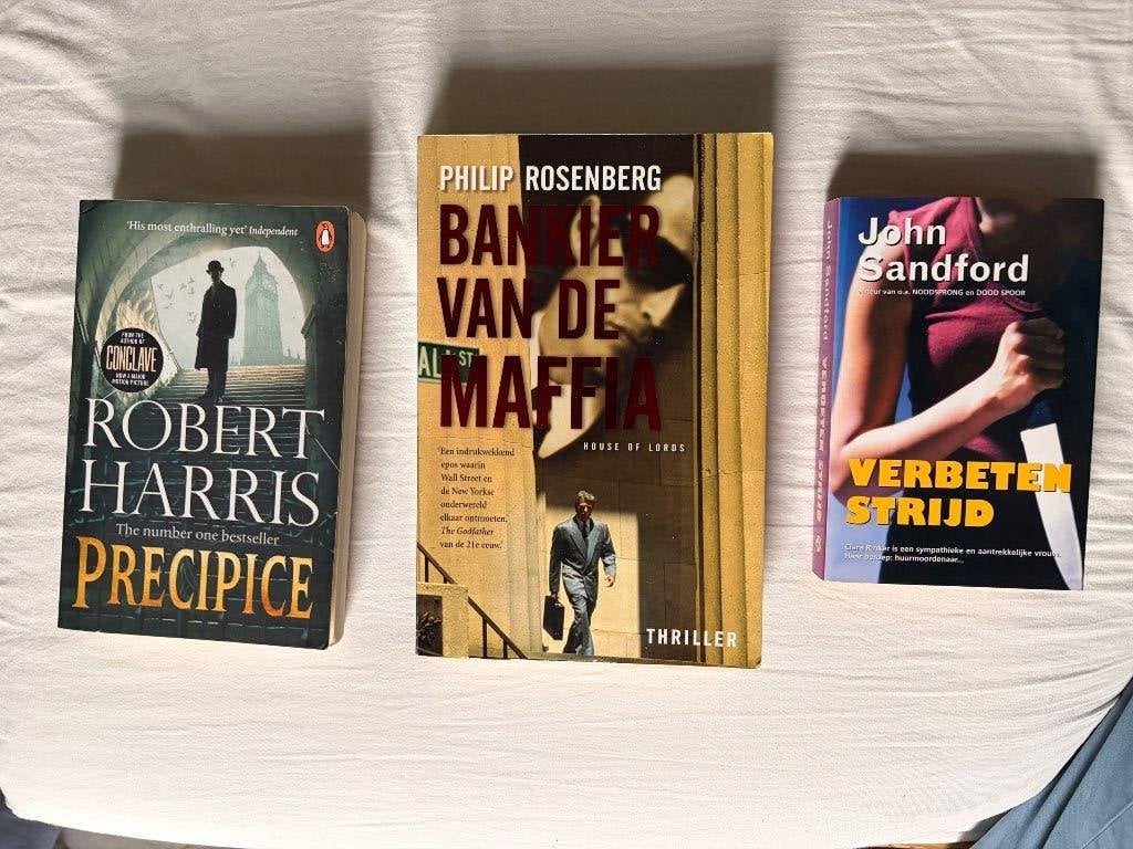 3 x Thrillers Robert Harris, Philip Rosenberg John Sanford, Ophalen of Verzenden, Zo goed als nieuw, Diverse auteurs, Amerika