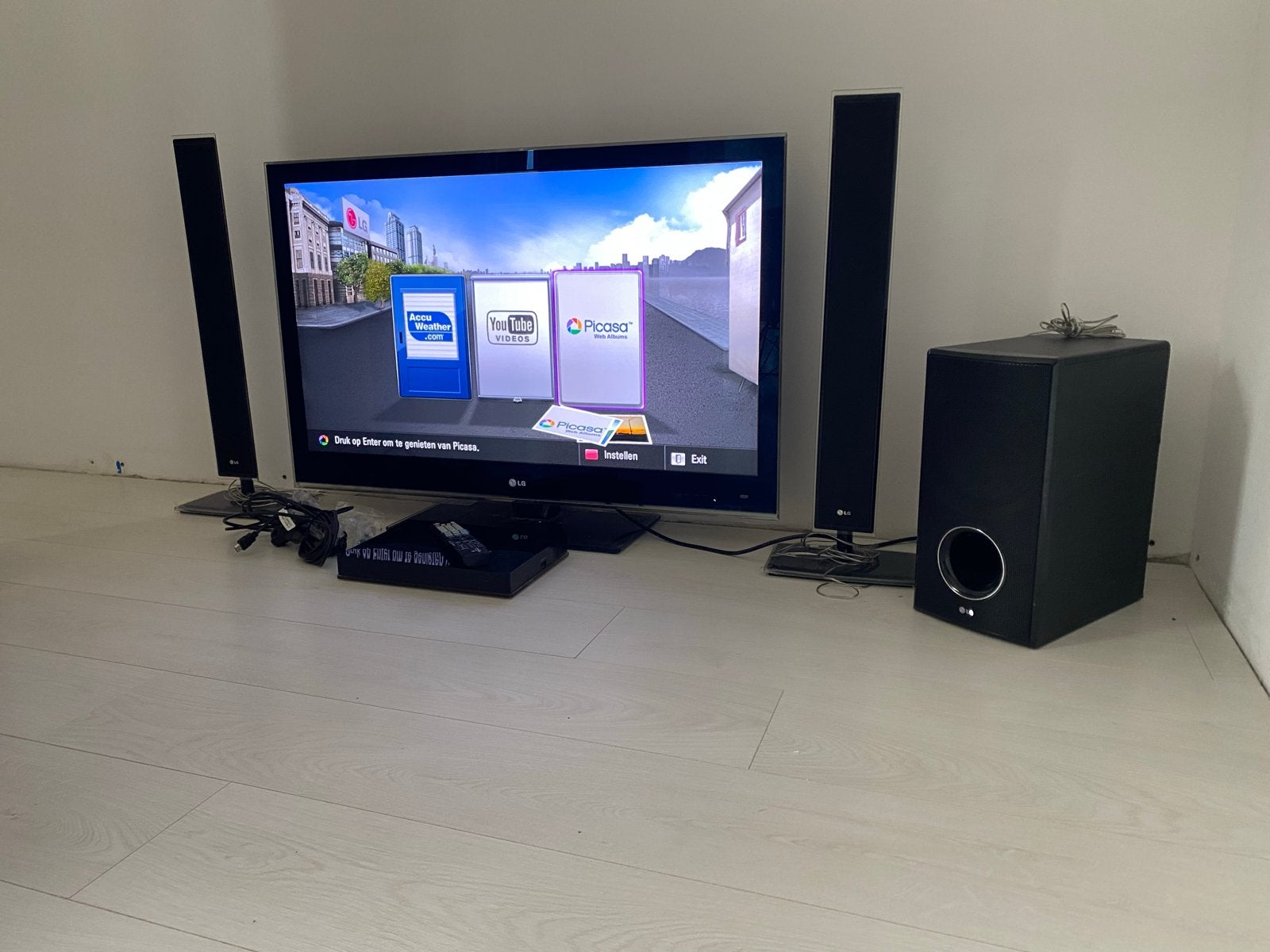 LG Infinia 42LE8500 Full LED TV + Home Cinema Geluidsset, Ophalen, 100 cm of meer, LG, Full HD (1080p)