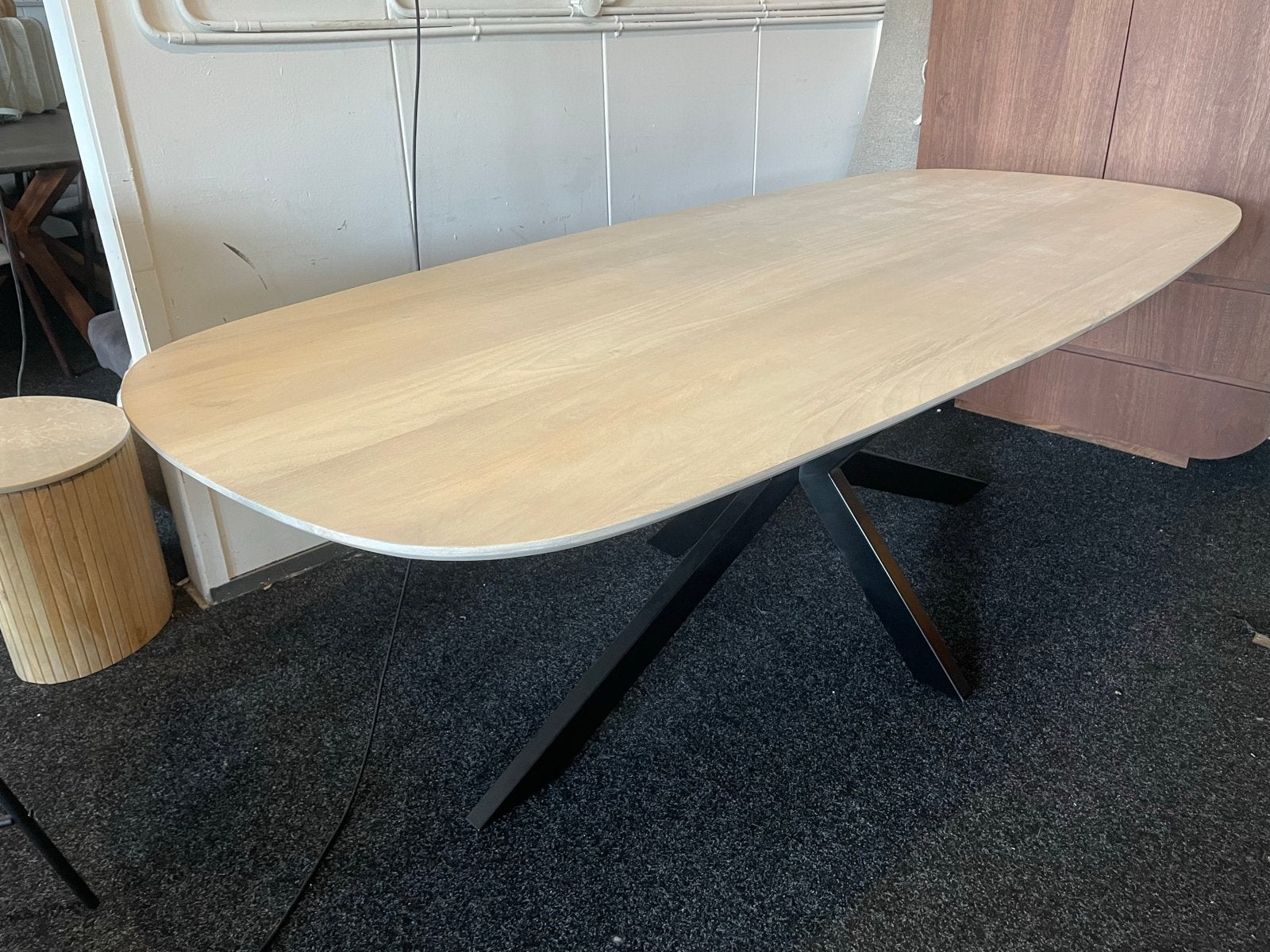 Deens ovale eettafel 220x100 massief hout spinpoot, Huis en Inrichting, Ophalen, 100 tot 150 cm, Vijf personen of meer, Ovaal