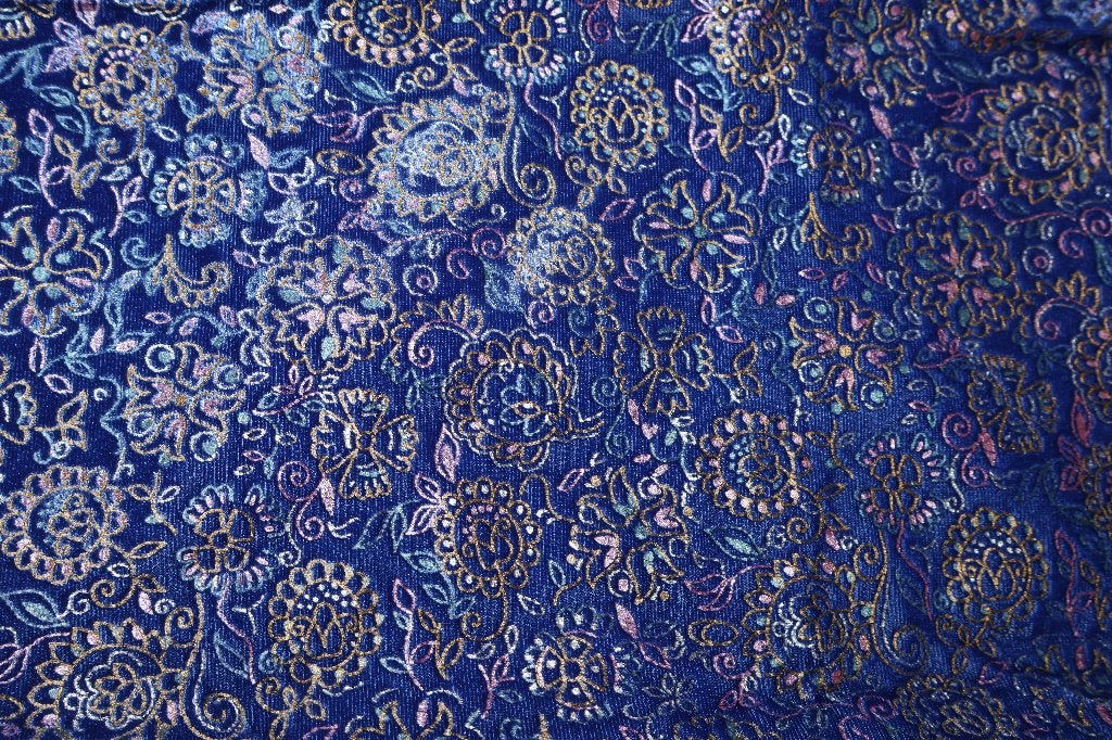 stukje meerkleurige fluweel, Overige materialen, Nieuw, Ophalen of Verzenden, 30 tot 120 cm