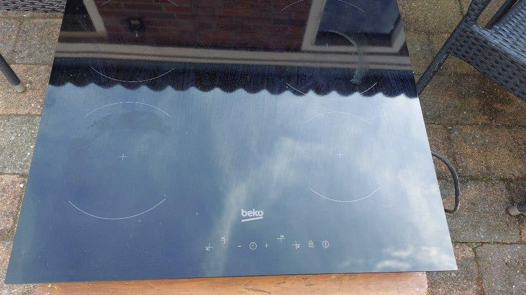 Beko inductie kookplaat., Ophalen, Zwart, 50 tot 100 cm, Zo goed als nieuw