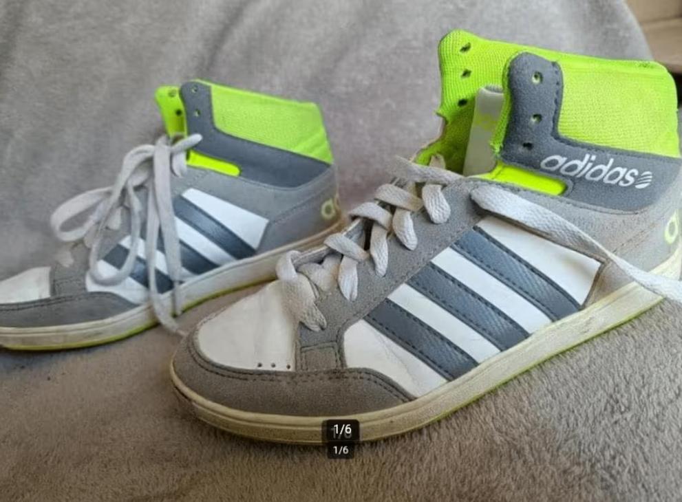Adidas neo kinderschoenen maat 35 (21cm), Gebruikt, Jongen of Meisje, Schoenen, Ophalen of Verzenden