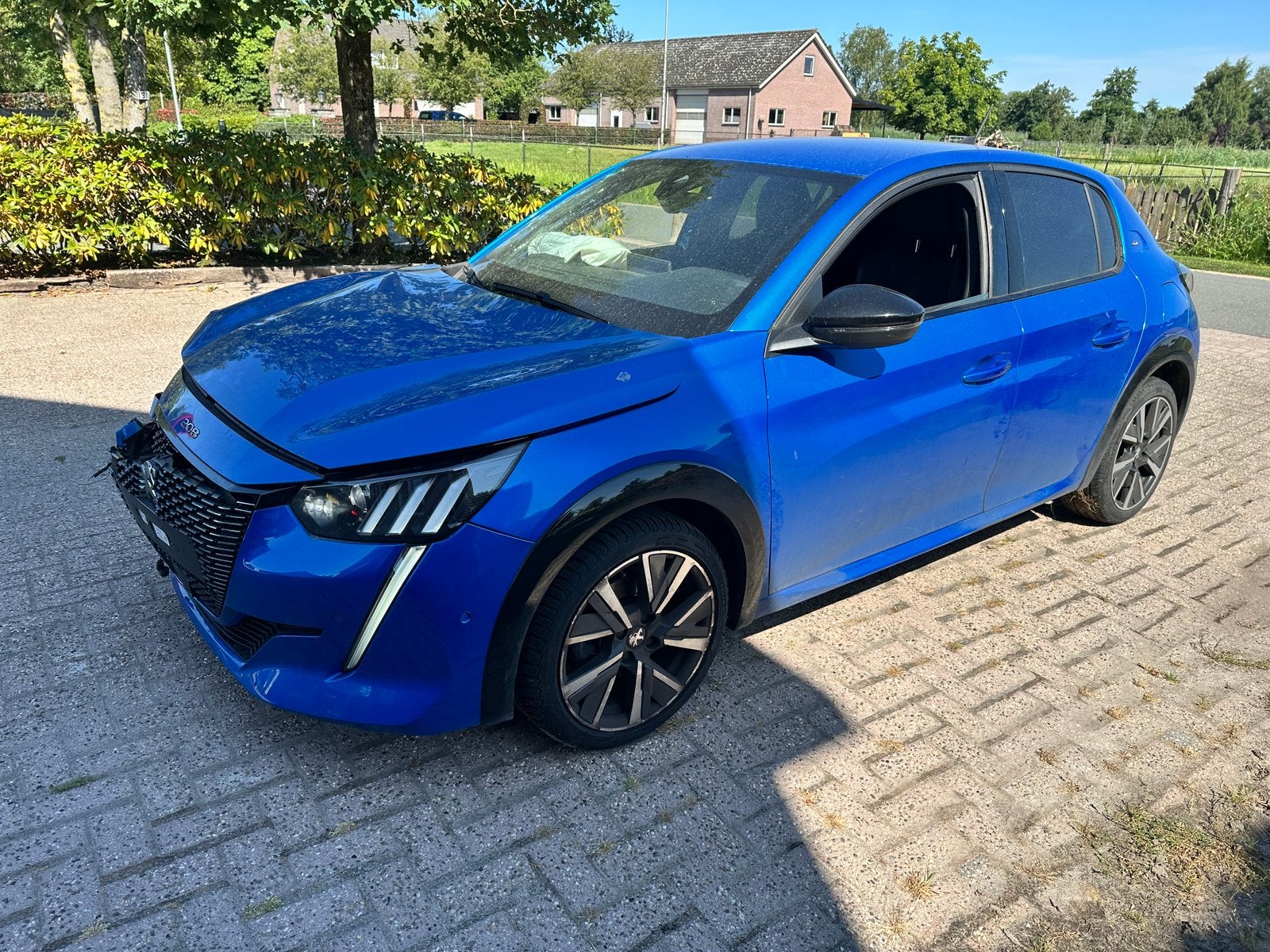 Peugeot 208 GT 1.2 THP, 2022, 70.000km , ex bpm.Schade, Auto diversen, Schadeauto's, Ophalen, 1199 cc, Blauw, Handgeschakeld