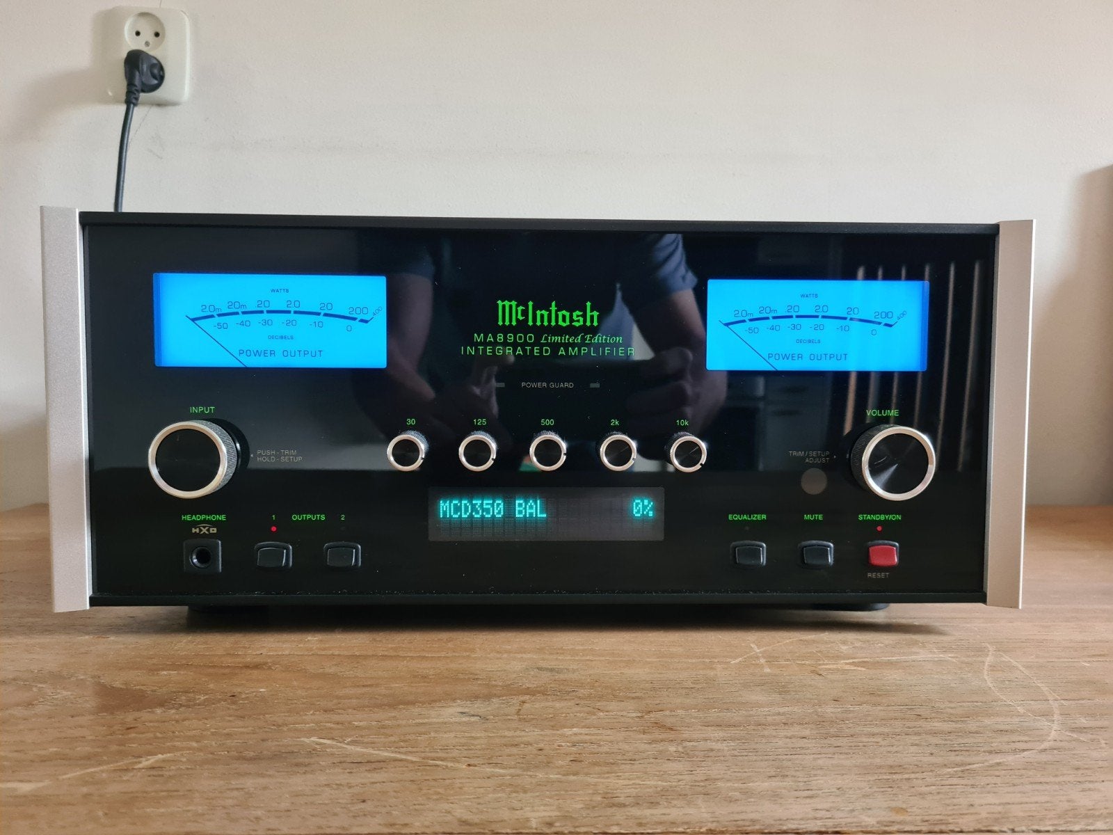 McIntosh MA8900 Limited Edition nr.51-nagenoeg splinternieuw, Overige merken, Ophalen of Verzenden, Zo goed als nieuw, 120 watt of meer