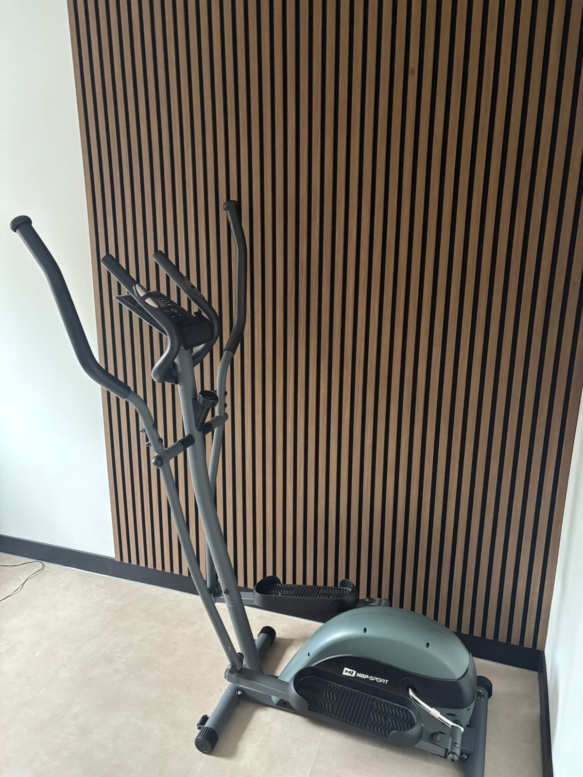 Hometrainer te koop, Ophalen, Zo goed als nieuw, Hometrainer