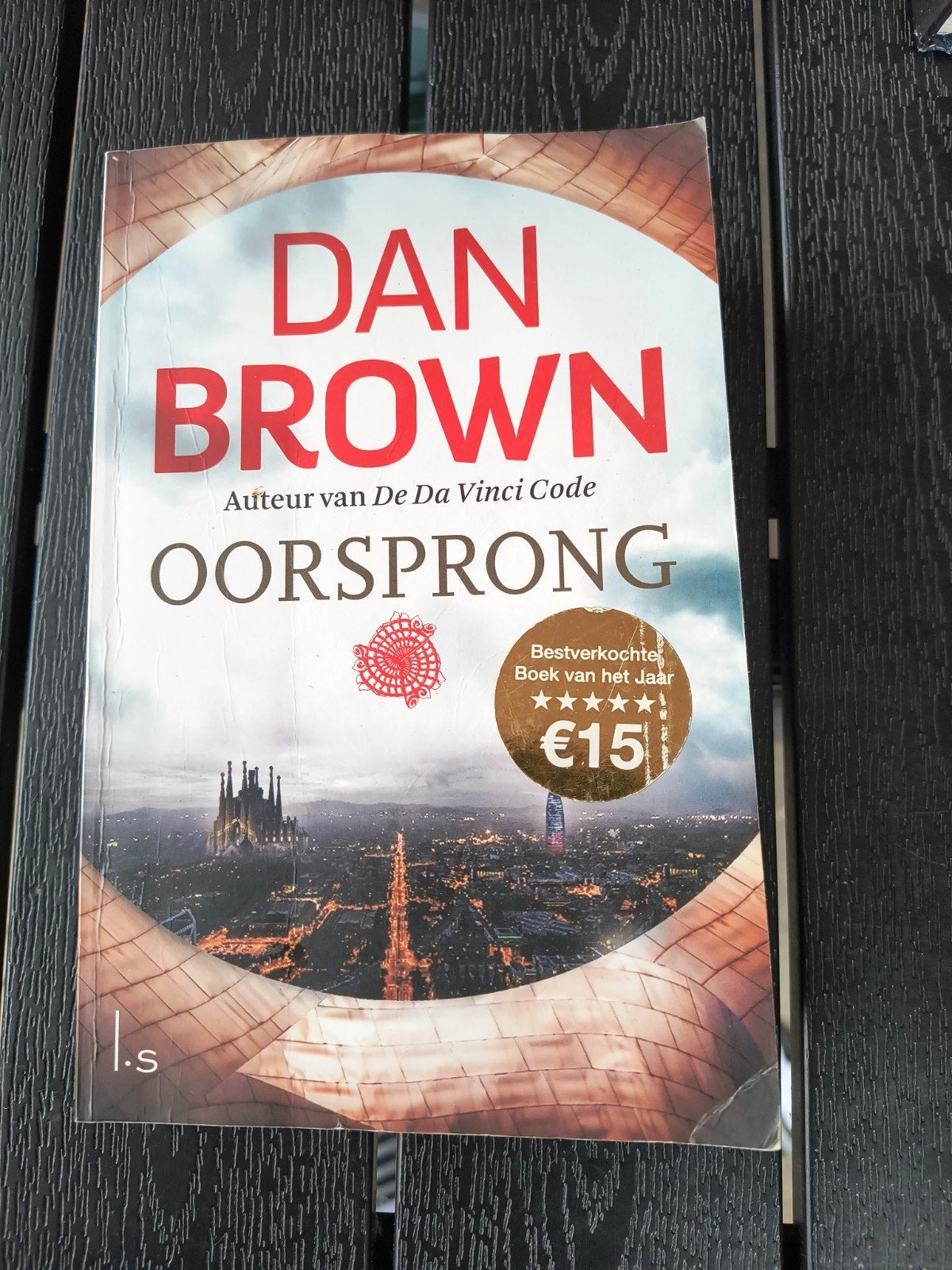 Dan Brown - Oorsprong (Paperback), Boeken, Ophalen of Verzenden, Gelezen, Dan Brown, Nederland