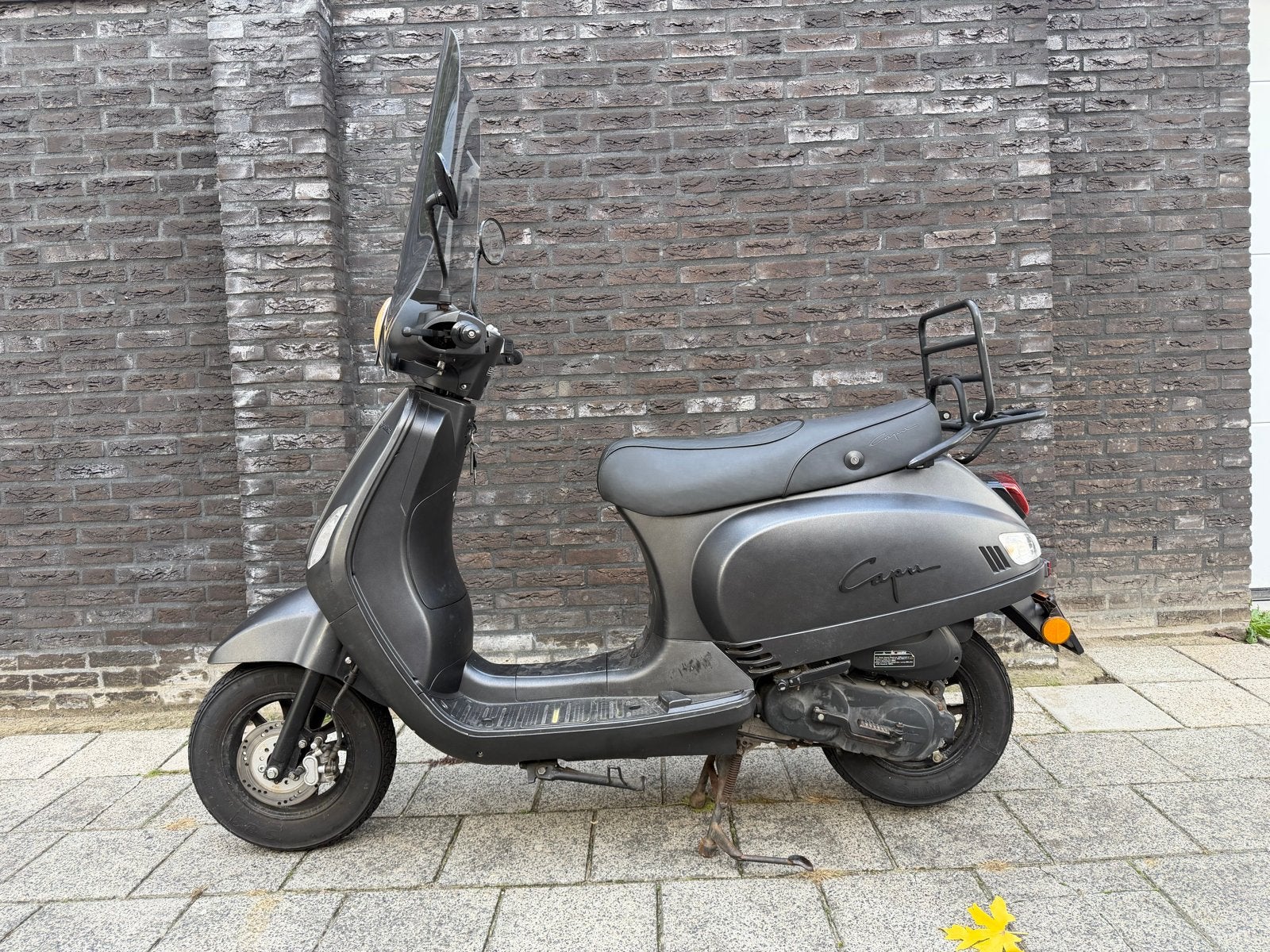 Te koop: santini capri scooter, Ophalen, Gebruikt, Maximaal 45 km/u, Benzine