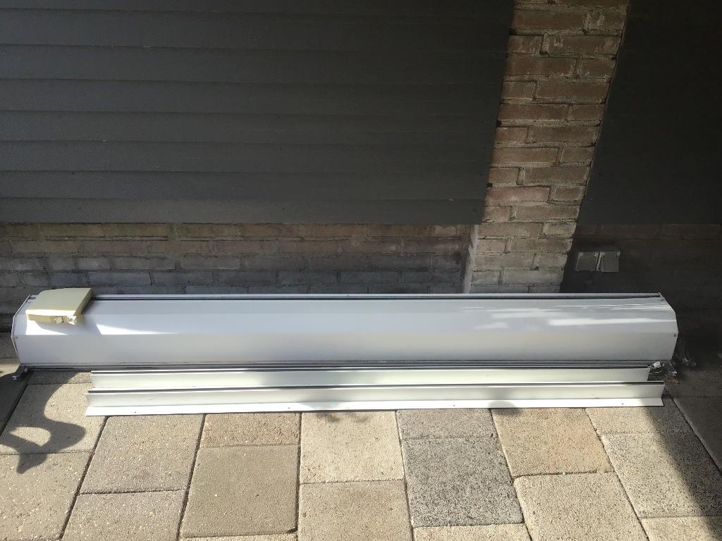 Rolluik, Doe-het-zelf en Verbouw, Rolluiken, Ophalen, Wit, 200 cm of meer, 150 tot 200 cm