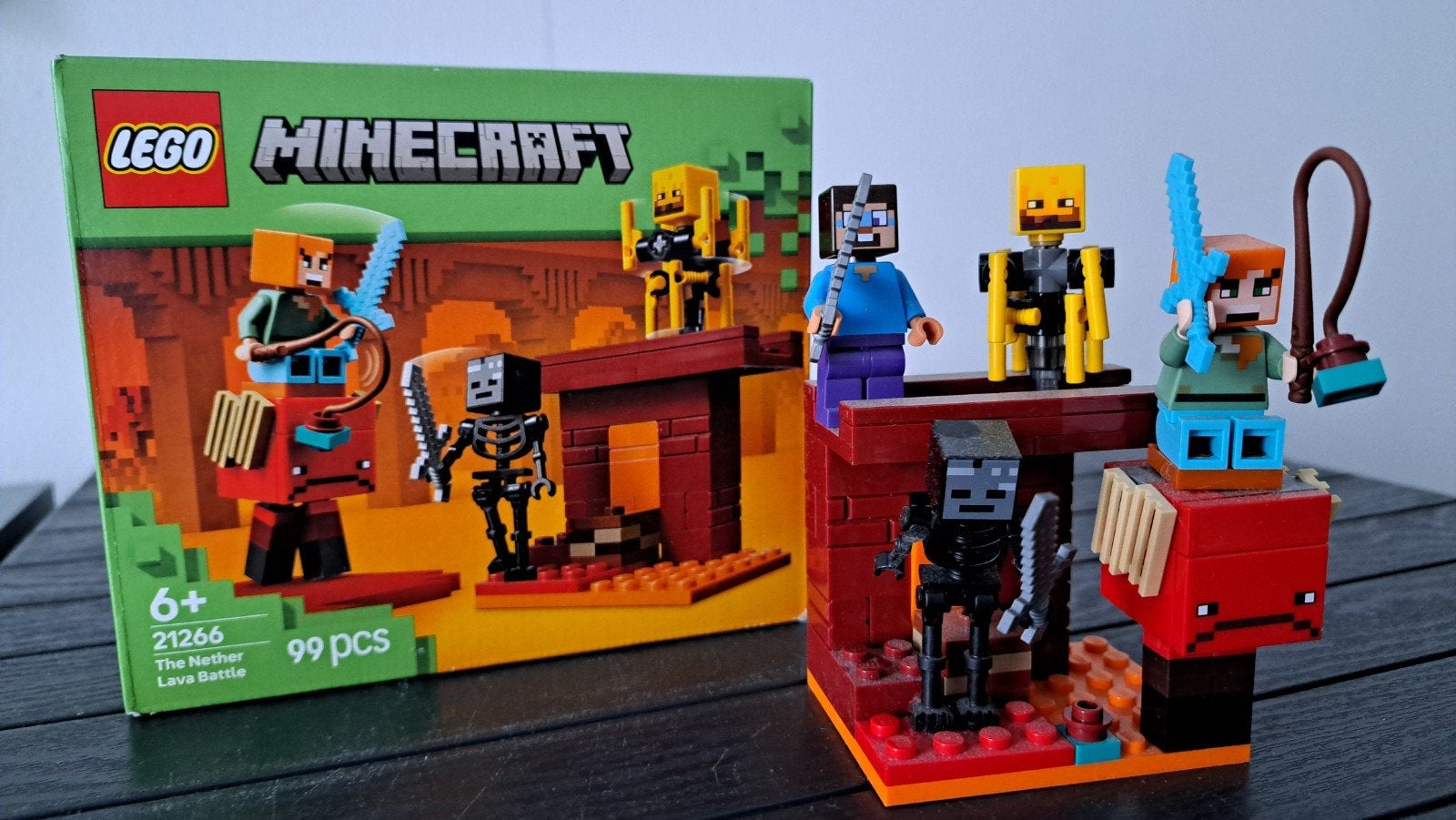 LEGO Minecraft 21266 The Nether Lava Battle, Compleet, Minecraft, Lego, Ophalen of Verzenden