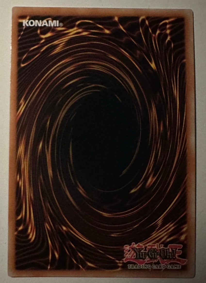 Yu-Gi-Oh! Vampire’s Curse MAMA 1st Edition !, Ophalen of Verzenden, Zo goed als nieuw, Losse kaart, Foil