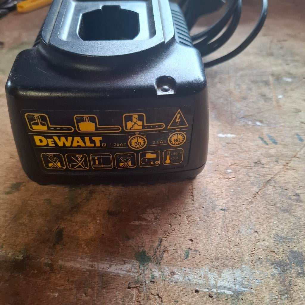 DeWALT DE9107 acculader, Ophalen of Verzenden