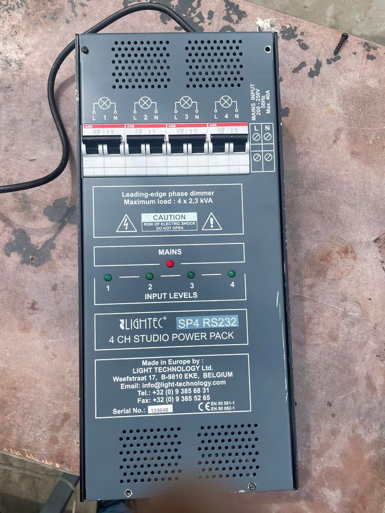 Lightec SP4 RS232 4-kanaals dimmer/power pack, Muziek en Instrumenten, Licht en Laser, Ophalen, Gebruikt, Licht