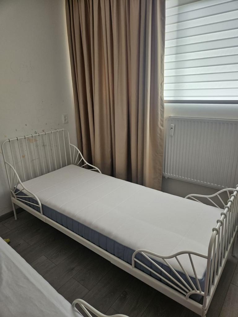 IKEA meegroeibed 80x200cm met matras (z.g.a.n.), Eenpersoons, Wit, Ophalen of Verzenden, Zo goed als nieuw