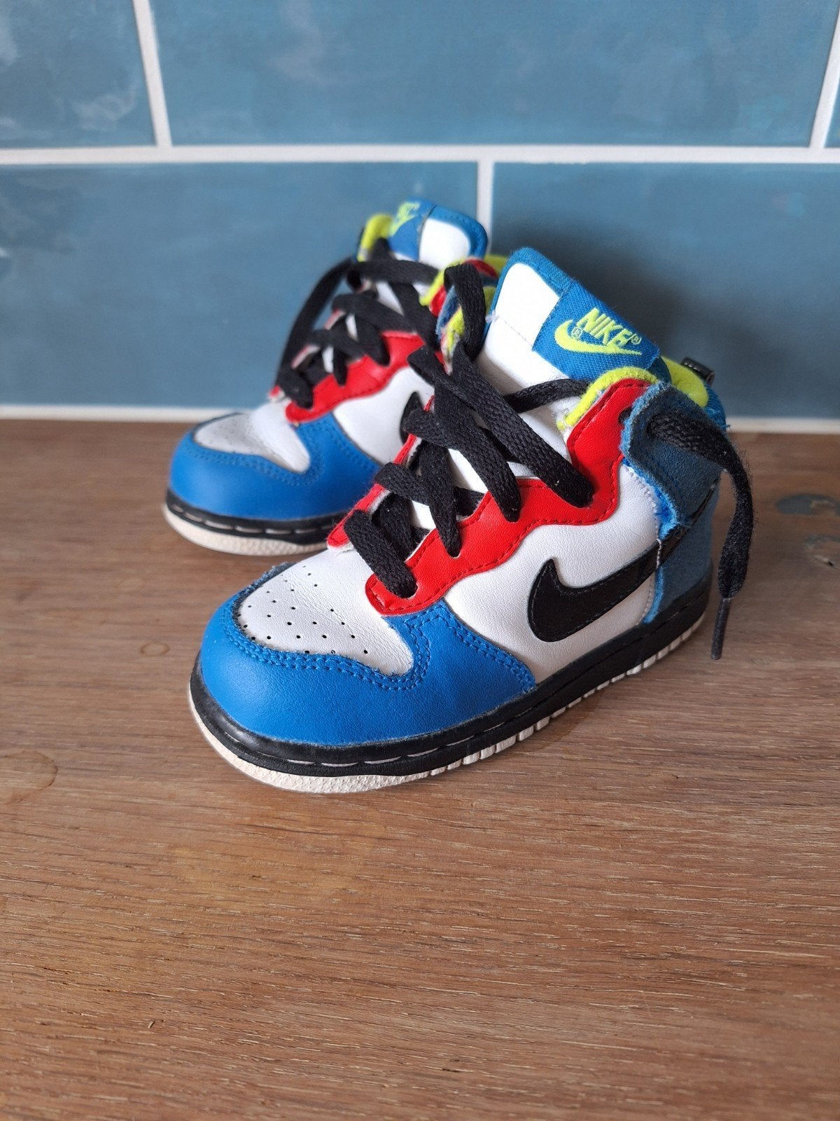 Nike dunk high EU24, Kinderen en Baby's, Ophalen of Verzenden, Jongen of Meisje, Schoenen
