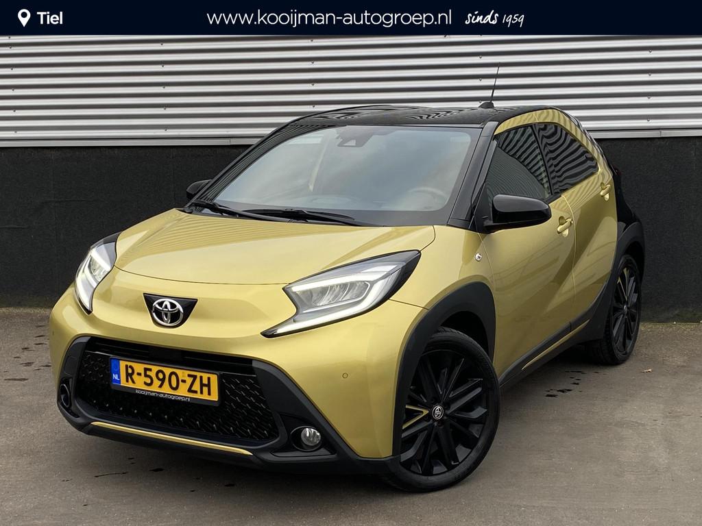Toyota Aygo X 1.0 VVT-i MT Premium NL-auto vol luxe boekjes, Auto's, Toyota, Voorwielaandrijving, Gebruikt, Overige kleuren, 4 stoelen