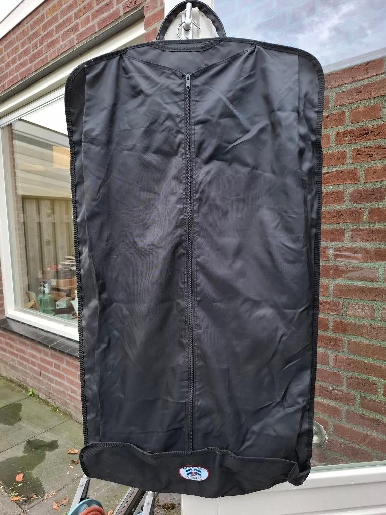 Kledingtas, Ophalen, 30 cm of meer, Zwart, Nieuw