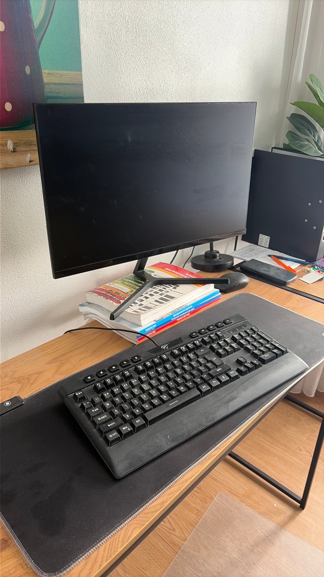 Weinig gebruikte AMD Ryzen 5 5600G Gaming PC met Monitor, Computers en Software, Ophalen of Verzenden, Zo goed als nieuw, 6-core