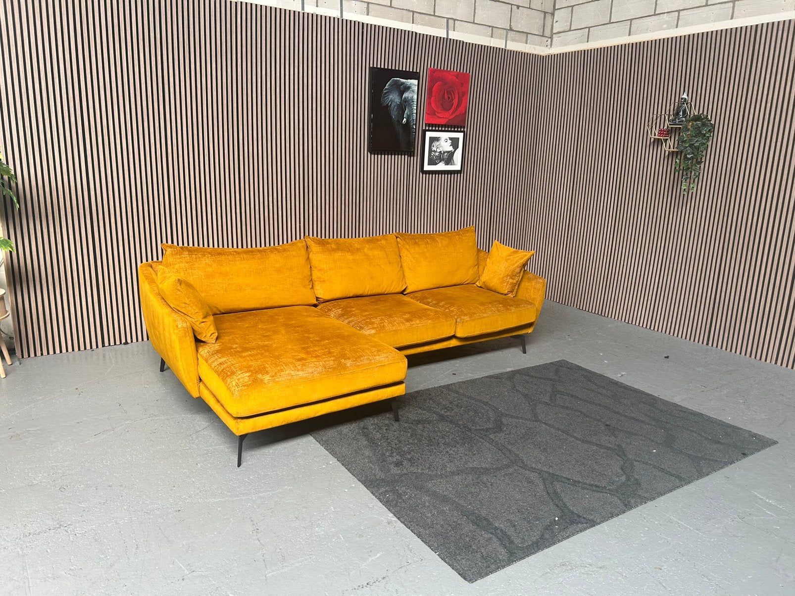 GRATIS LEVERING GELE VELVET SUEDE BANK 288X105 GEREINIGD, 250 tot 300 cm, Hoekbank, Ophalen of Verzenden, Zo goed als nieuw