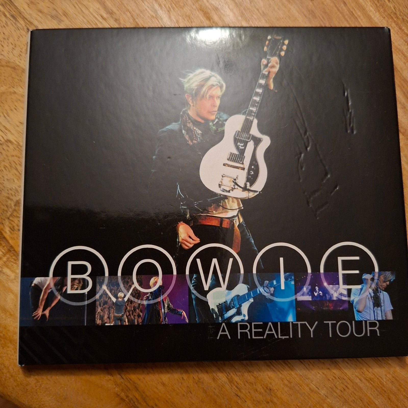 David Bowie - A Reality Tour (CD), Rock, Met bonustracks, Ophalen of Verzenden, Zo goed als nieuw