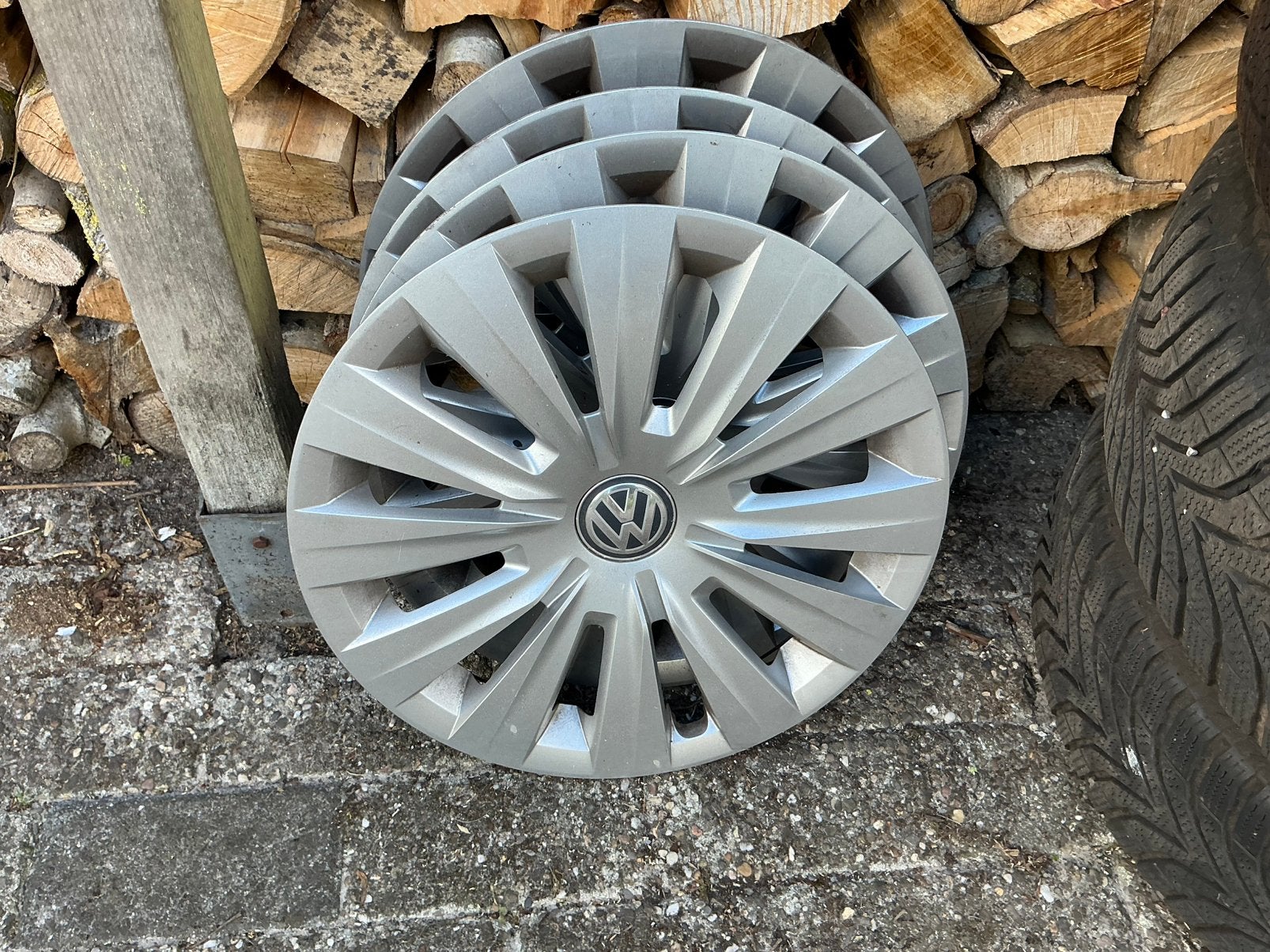 Winterbanden + velgen. Bieden, Ophalen