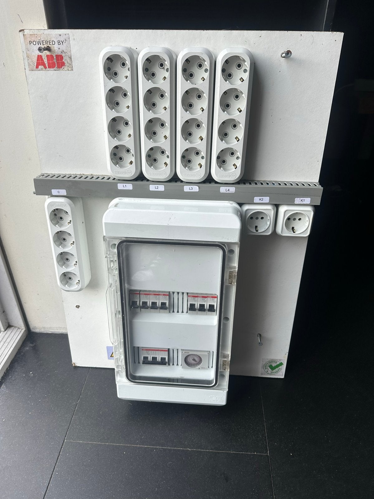Schakelbord 16x 600 watt. Als nieuw!, Ophalen, Gebruikt
