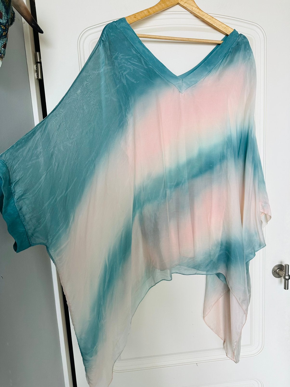 Tuniek , zijde / viscose , zeer ruimvallend, Ophalen of Verzenden, Zo goed als nieuw, Overige kleuren, Blouse of Tuniek