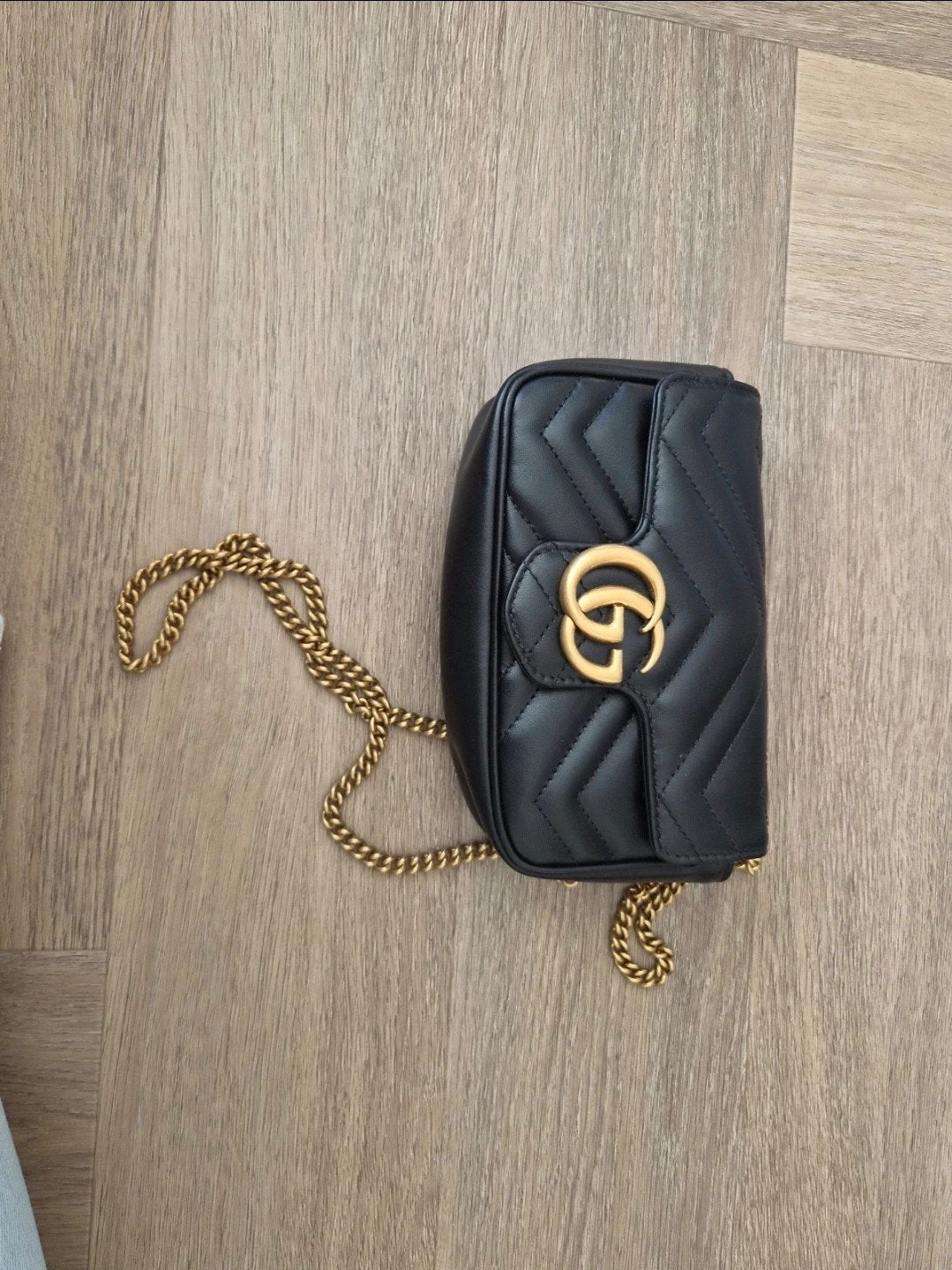 Gucci GG Marmont Super Mini Schoudertas Zwart, Sieraden, Tassen en Uiterlijk, Ophalen, Zo goed als nieuw, Zwart, Schoudertasje