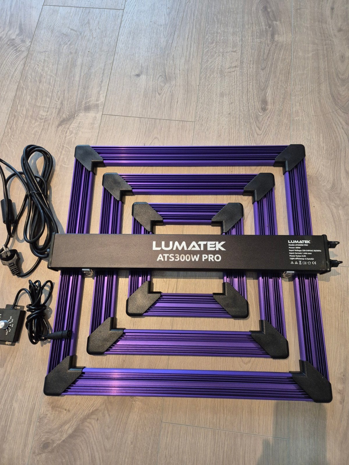 3 Lumatek ATS3007W PRO LED Kweeklamp- Zo goed als nieuw, Ophalen of Verzenden, Zo goed als nieuw