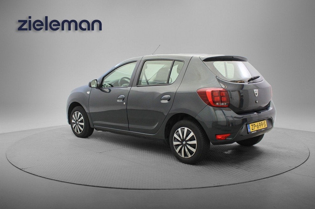 Dacia SANDERO 0.9 TCE Laureate - Cruise, Airco, 31 €/maand, Met garantie (alle), Origineel Nederlands, Bedrijf