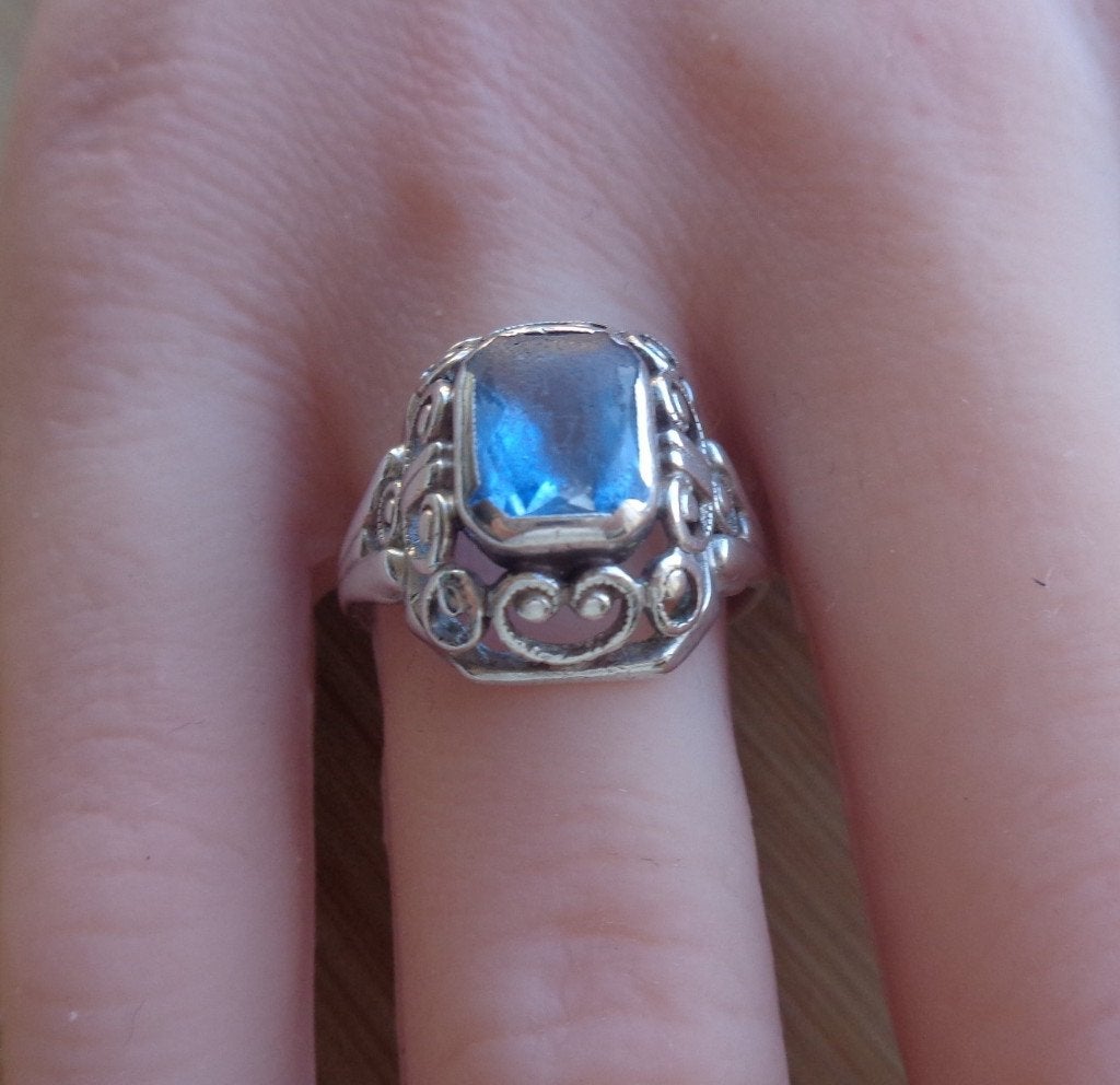 antiek zilveren ring met blauwe steen [430], Verzenden, Zilver, Ring