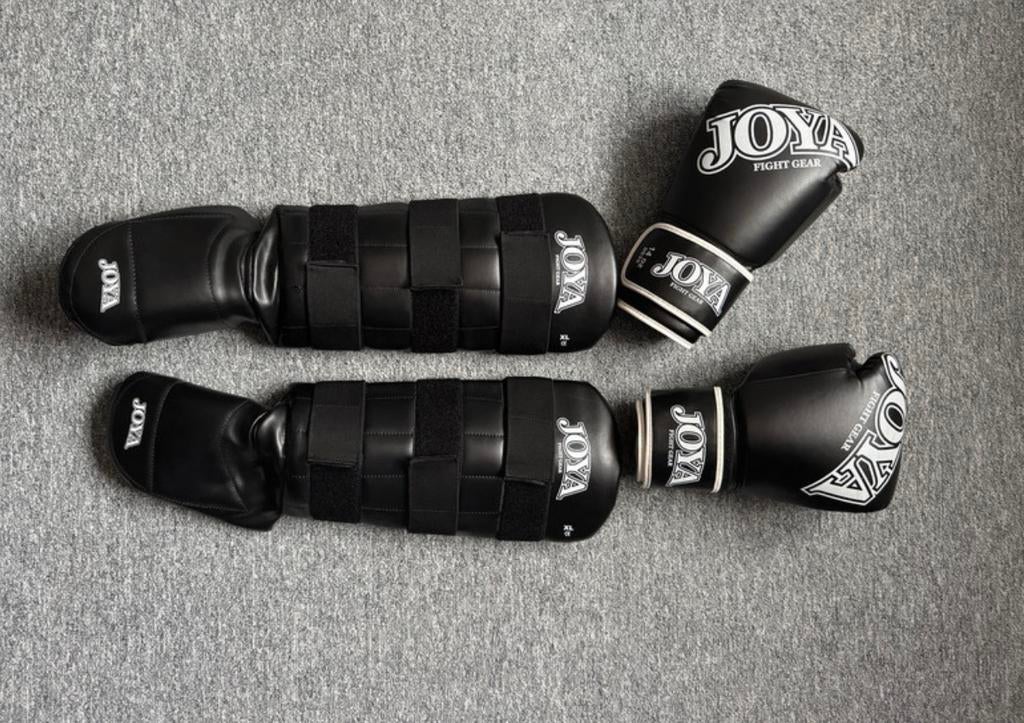 JOYA kickboks handschoenen en scheenbeschermers, Maat XS of kleiner, Verzenden, Zo goed als nieuw, Overige