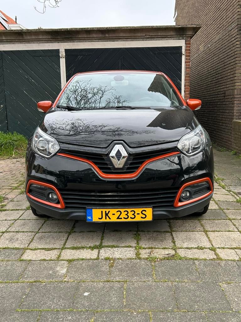Renault Captur 0.9 TCE 90 2016 Zwart, Auto's, Renault, Voorwielaandrijving, 898 cc, Origineel Nederlands, 1200 kg