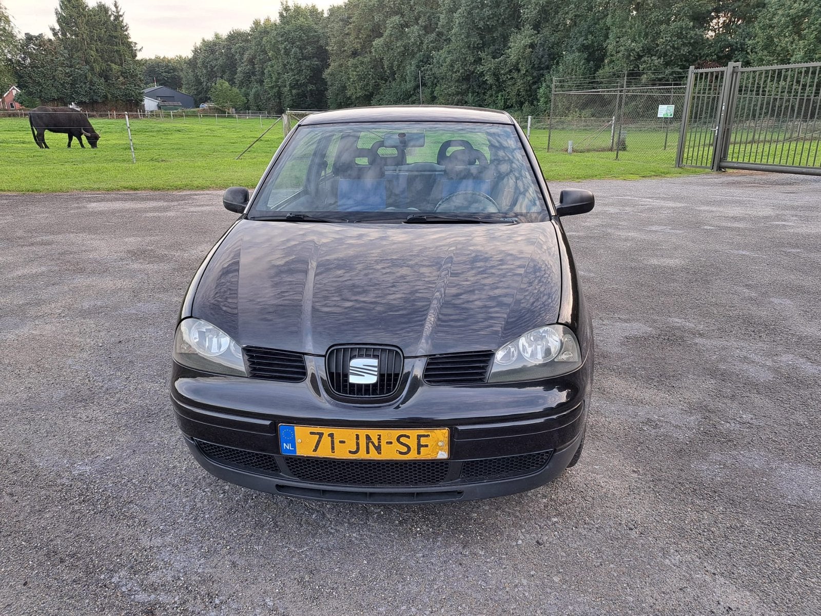 Seat Arosa 1.4 44KW 2002 Zwart, Auto's, Voorwielaandrijving, 4 stoelen, Zwart, Origineel Nederlands