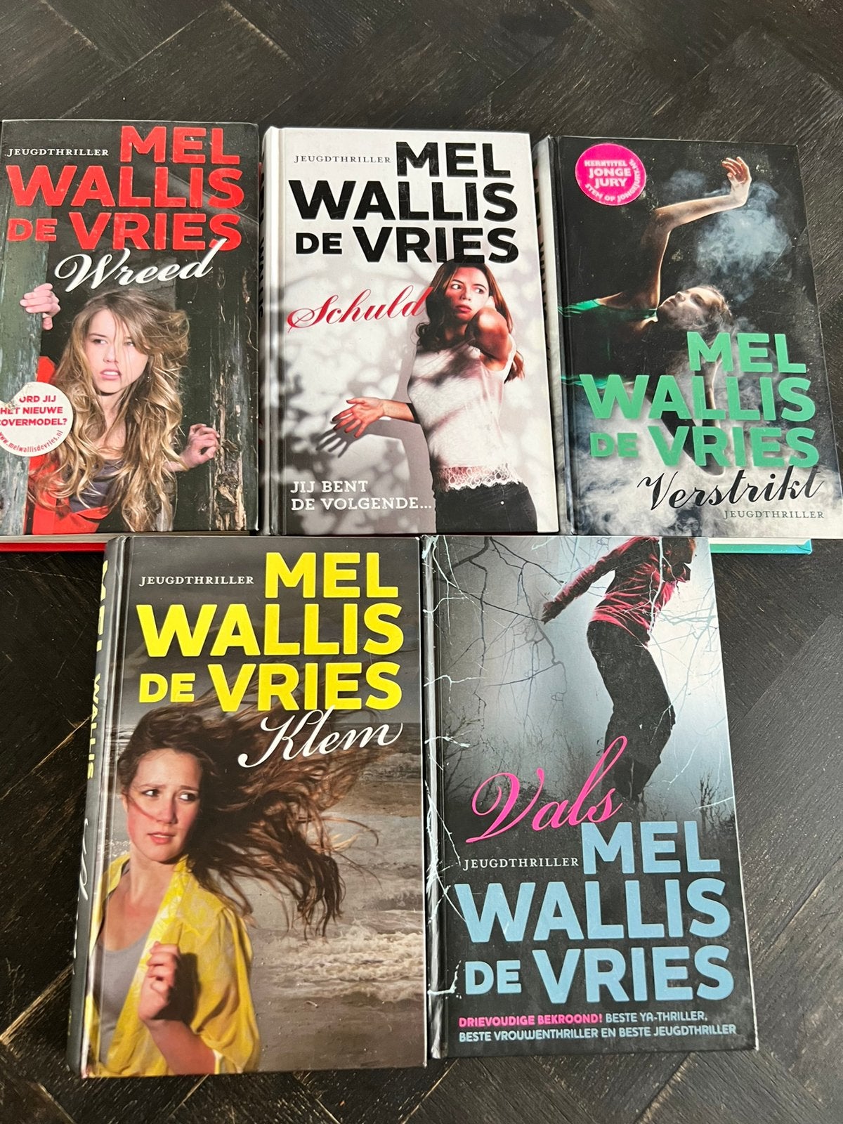 Mel Wallis de Vries 5 boeken in 1 koop, Ophalen of Verzenden, Gelezen