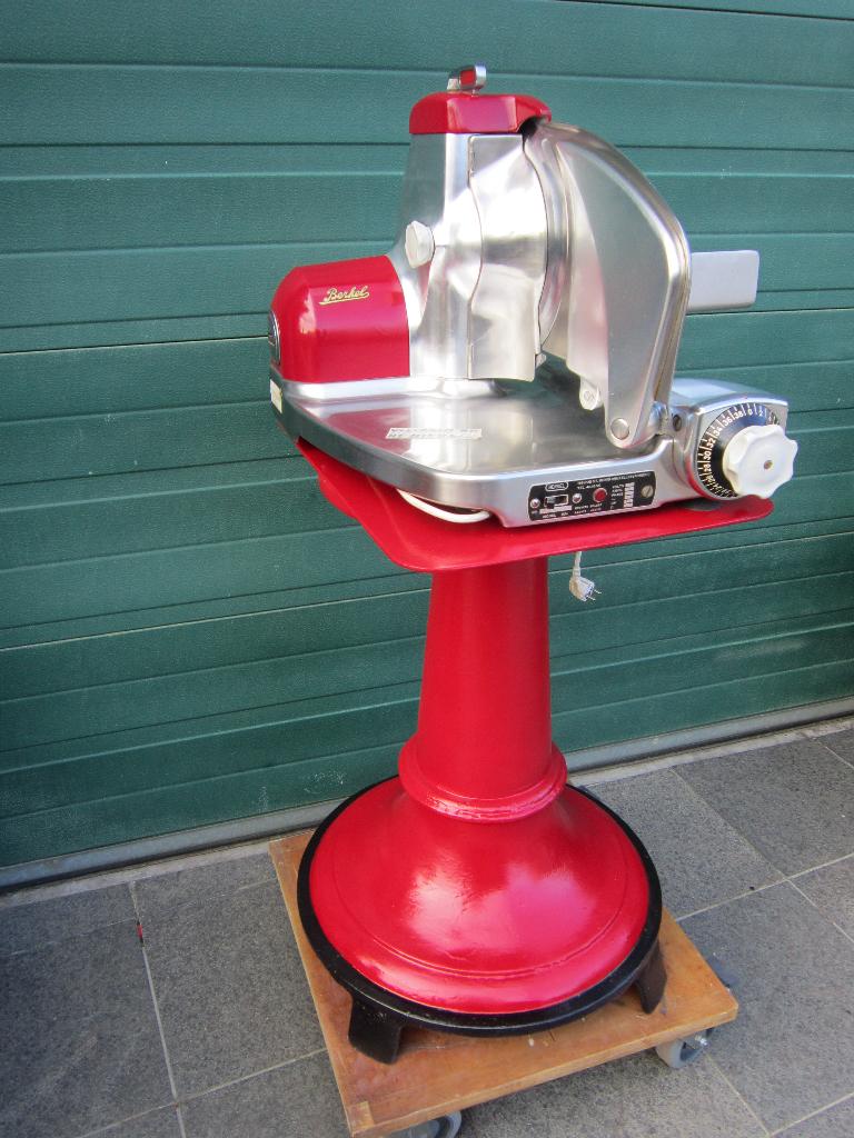 berkel snijmachine   ( VOET  ), Ophalen