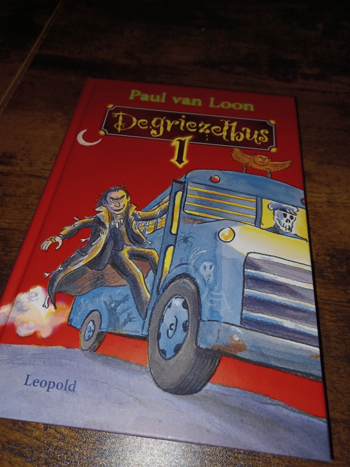 boeken van Paul van Loon: Raveleijn, Bijten de  buren, Ophalen of Verzenden, Gelezen, Paul van Loon, Fictie