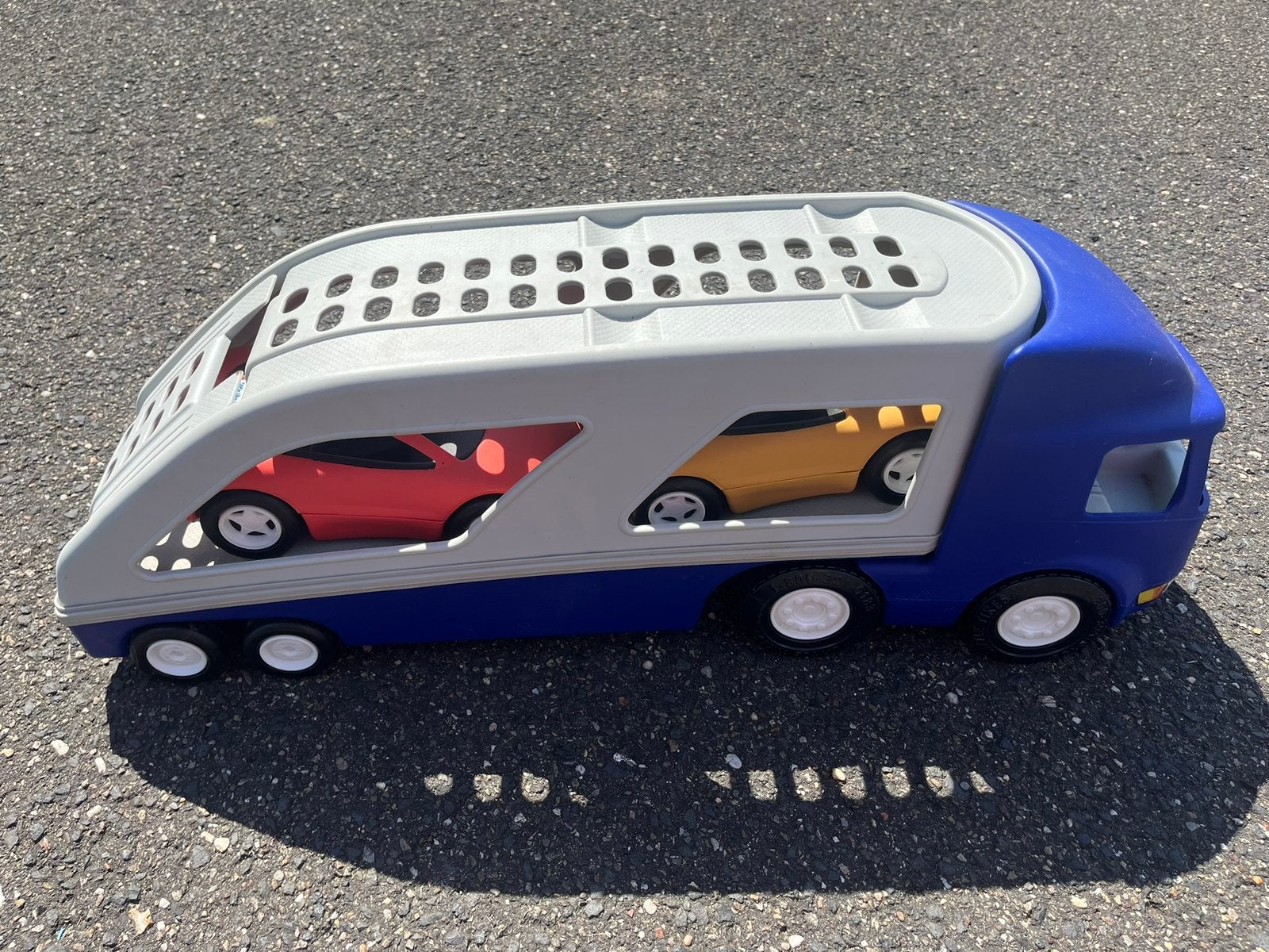 Little tilkes vrachtwagen met autos, Ophalen, Zo goed als nieuw