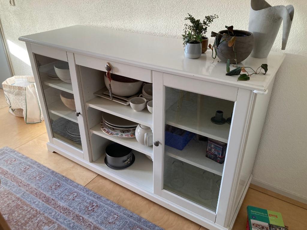 GRATIS: IKEA LIATORP wit dressoir, Ophalen, Gebruikt, 25 tot 50 cm