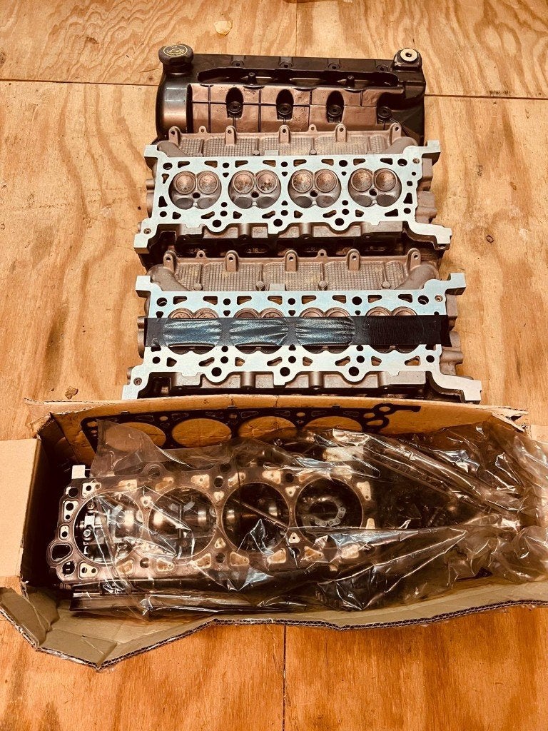 Ford 4.6 Quad Cam cilinder koppen gereviseerd, Ophalen, Zo goed als nieuw