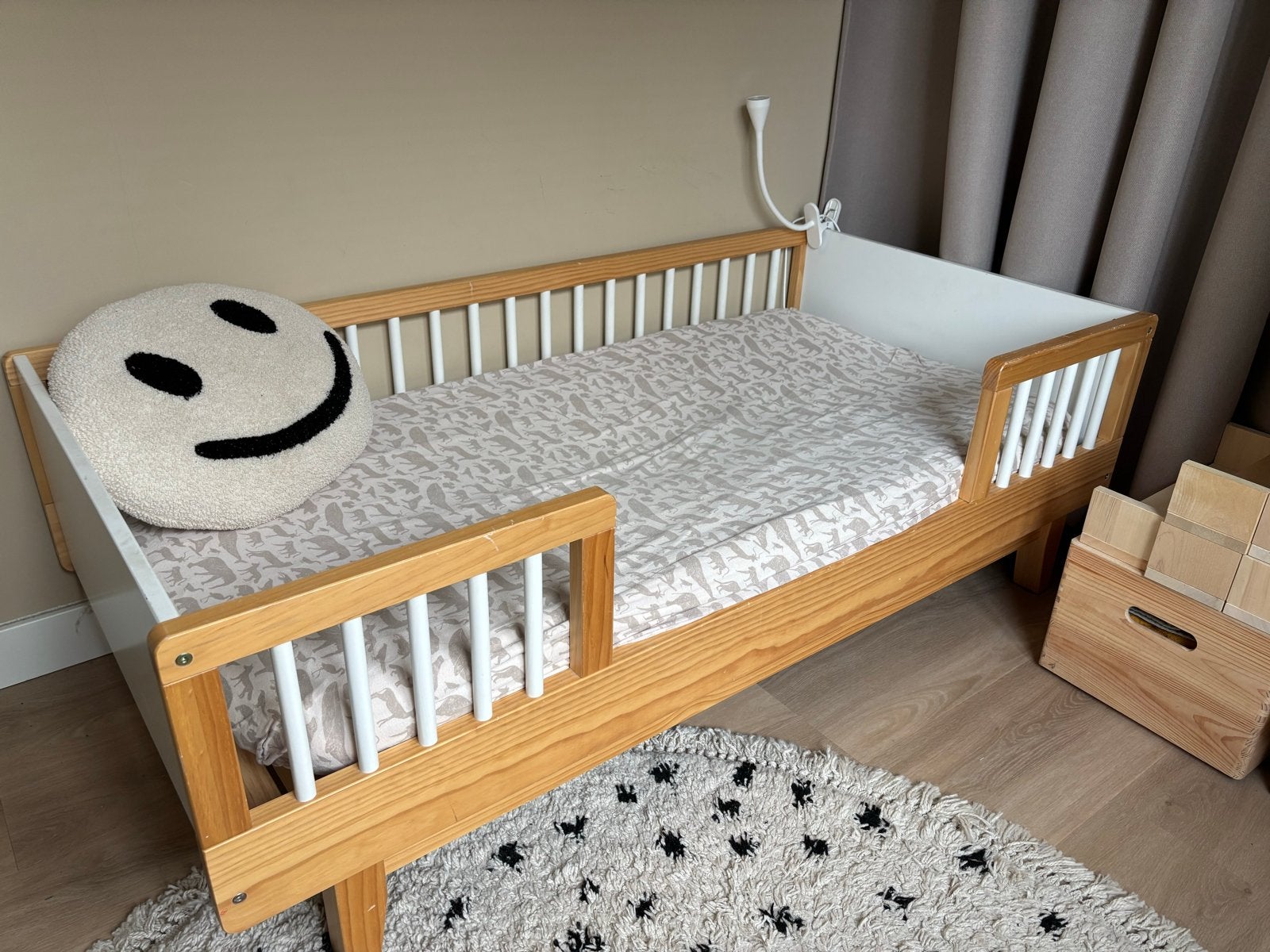 Peuterbed Petite Amelie model Cerise, Kinderen en Baby's, Ophalen, Gebruikt, 140 tot 160 cm, 70 tot 85 cm