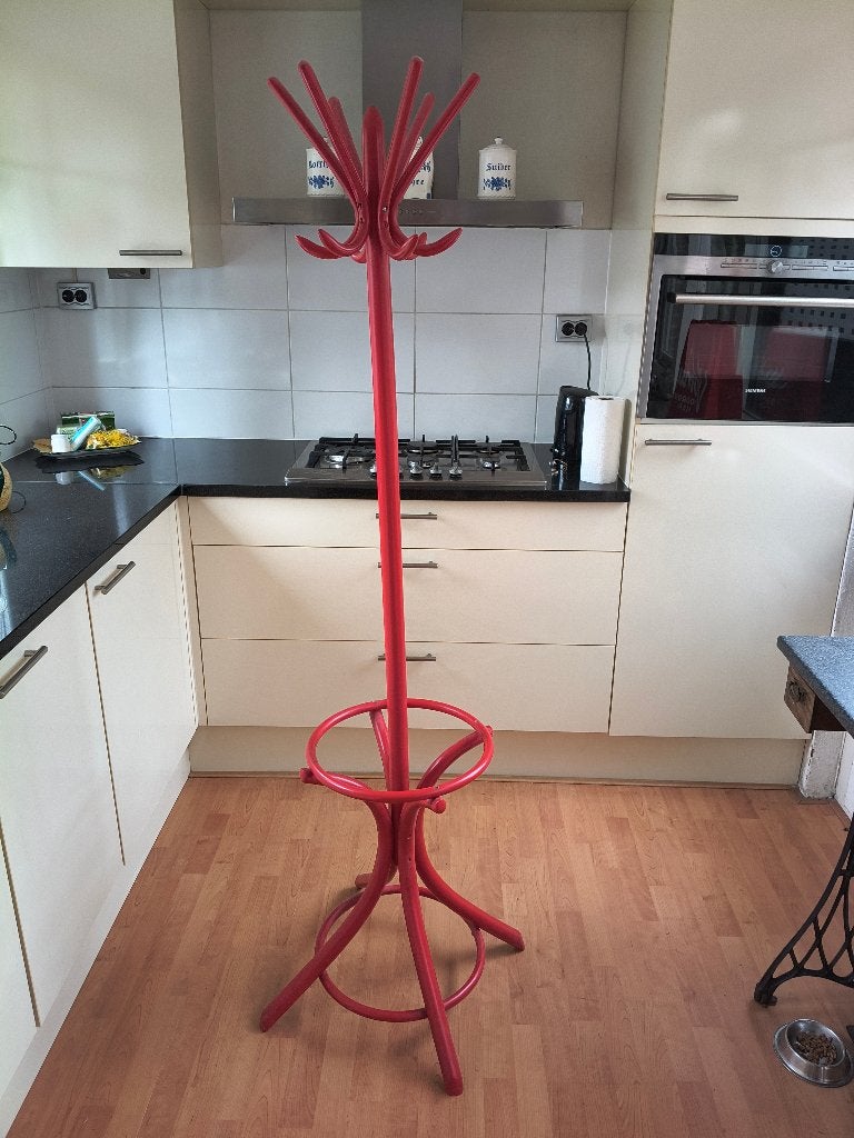 Rode houten sta kapstok, Ophalen, Gebruikt, Staande kapstok, 150 tot 200 cm