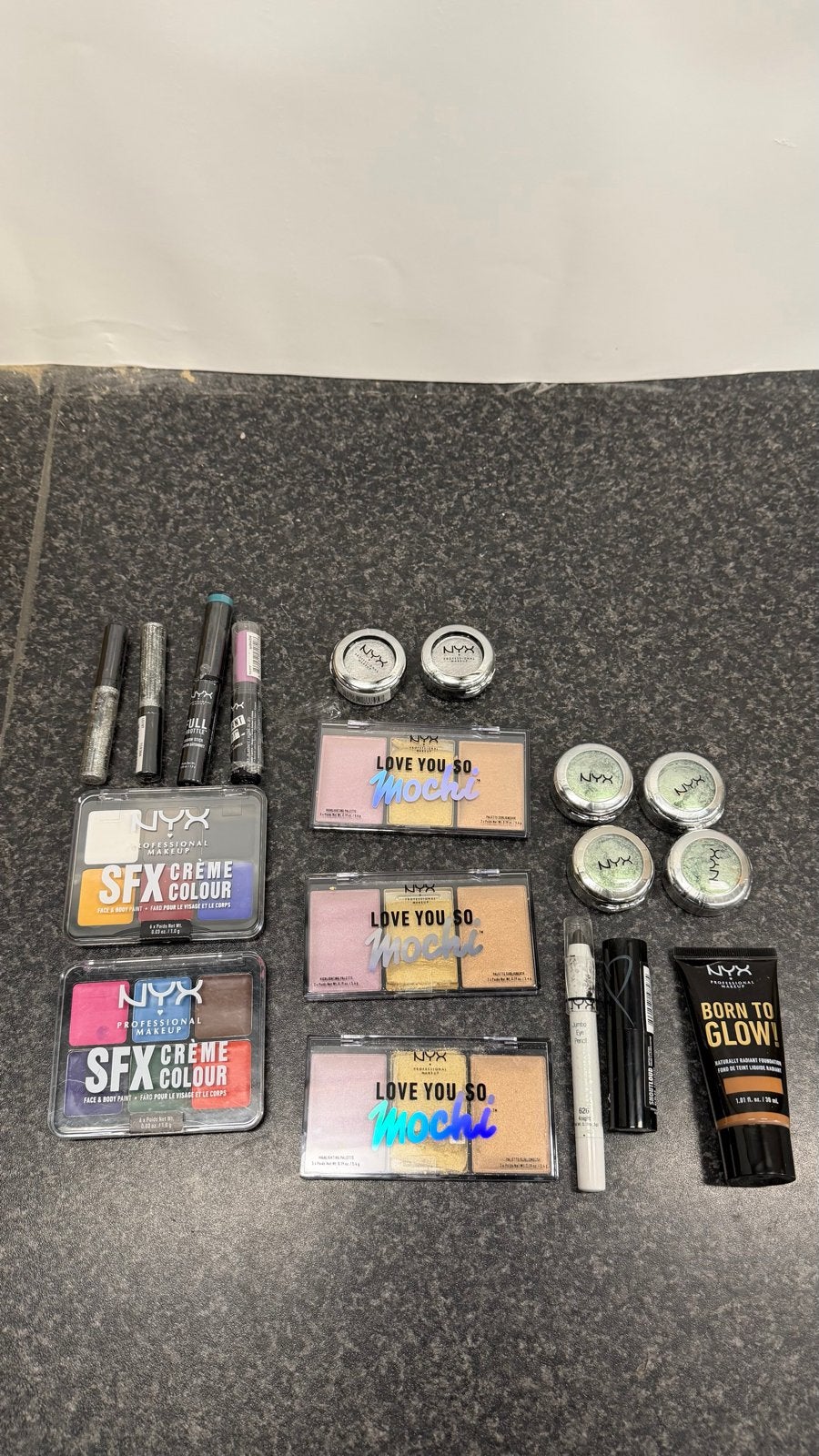 NYX Make-up Partij - 18 Stuks, Gebruikt, Overige kleuren, Gehele gezicht, Ophalen of Verzenden