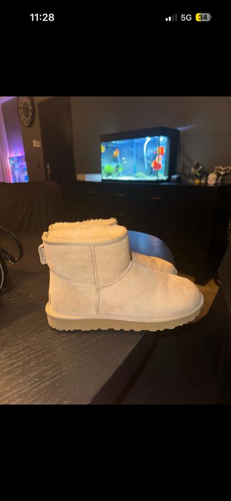 uggs, licht beige, Kleding | Dames, Schoenen, Ophalen, Beige, Snowboots, Zo goed als nieuw