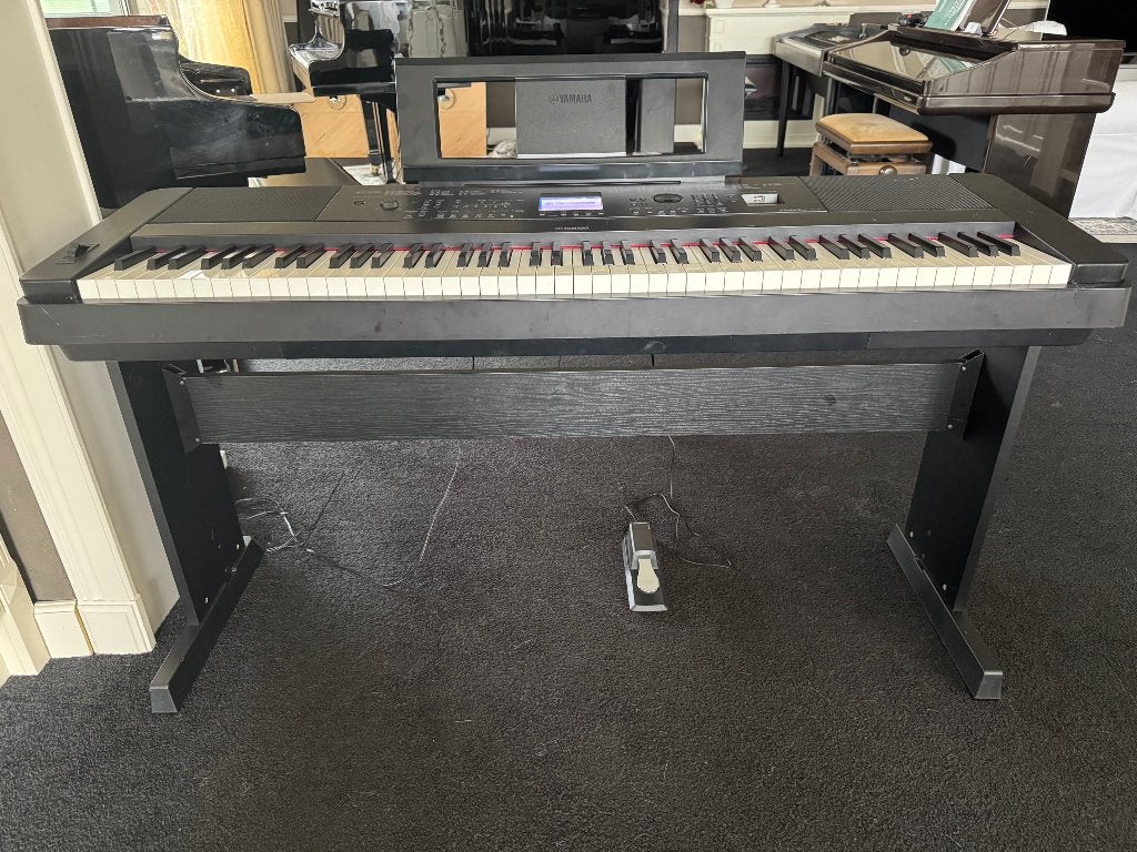 Digitale piano Yamaha DGX-660, Ophalen, Gebruikt, ., Zwart