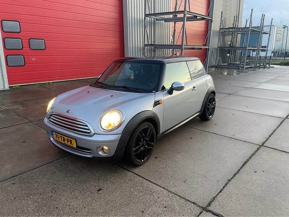 Mini 1.6 Cooper Chili met recent gereviseerde motor, Auto's, Voorwielaandrijving, Metallic lak, 4 cilinders, 4 stoelen