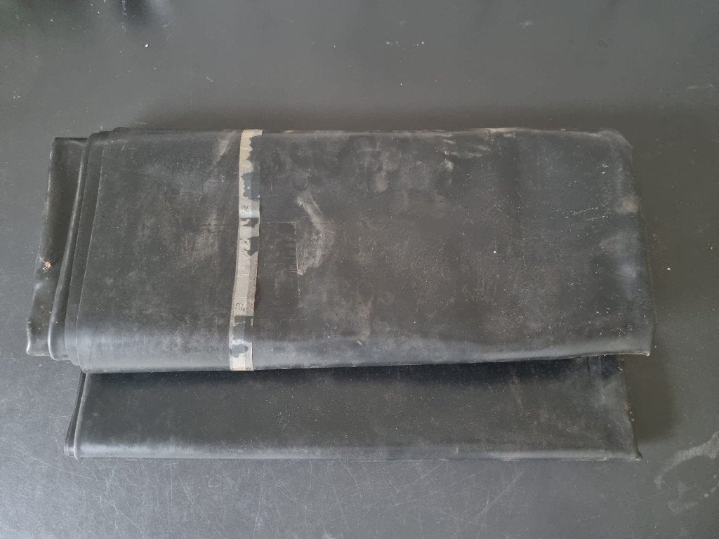 Vijverfolie zwart ca. 1,90 x 2 meter, Ophalen of Verzenden, Zo goed als nieuw, Vijverfolie